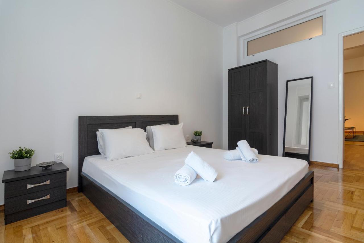 Modern 2Bd Apt In Athens , 3-Min Metro Zewnętrze zdjęcie